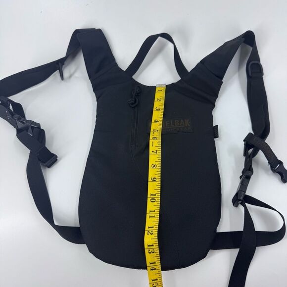 CamelBak lightweight Unisex Black Backpack - Picture 8 of 8